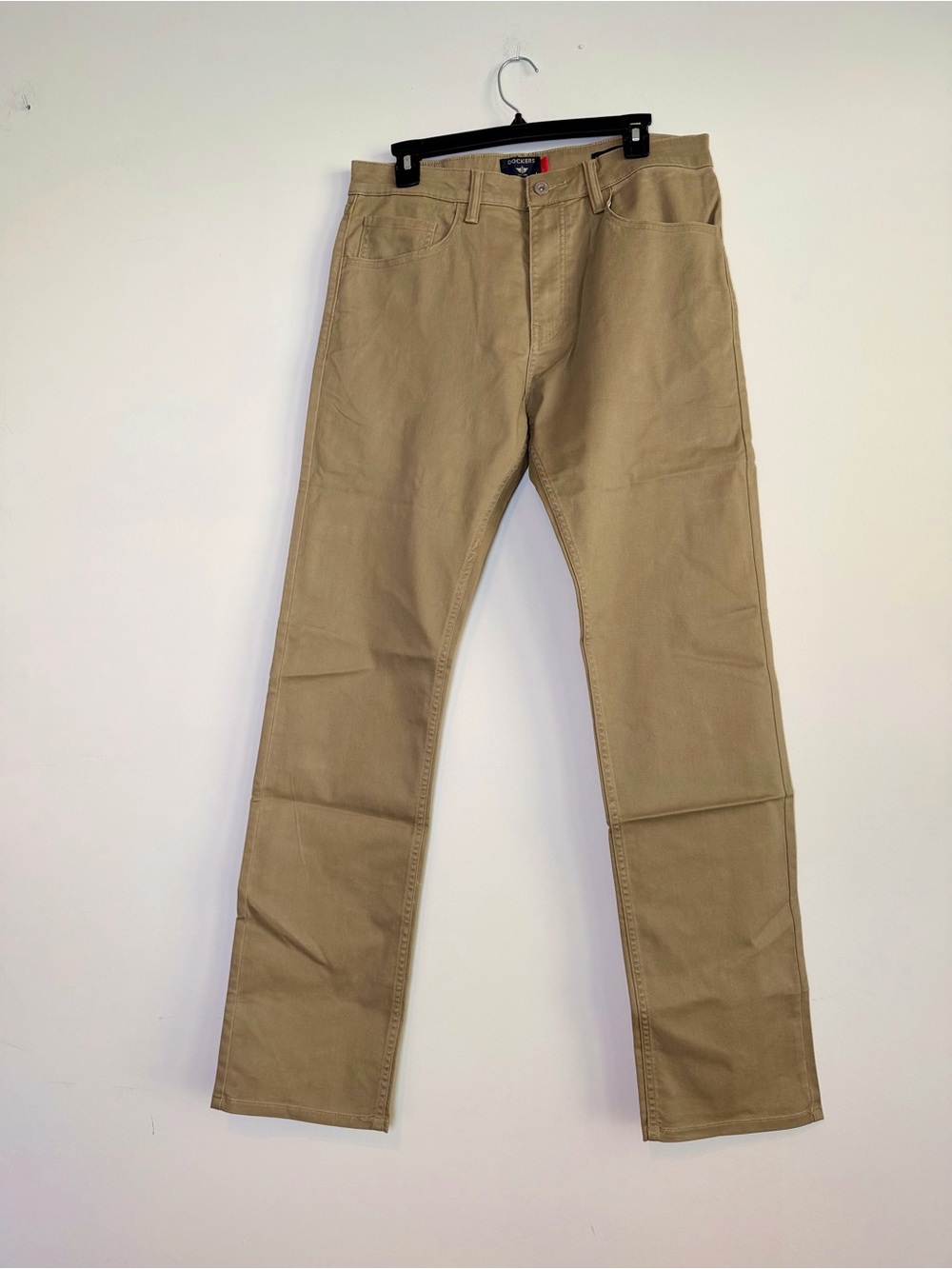 NWT Dockers Men’s Khaki Chino Pants Straight Fit All Seasons Tech 32x34